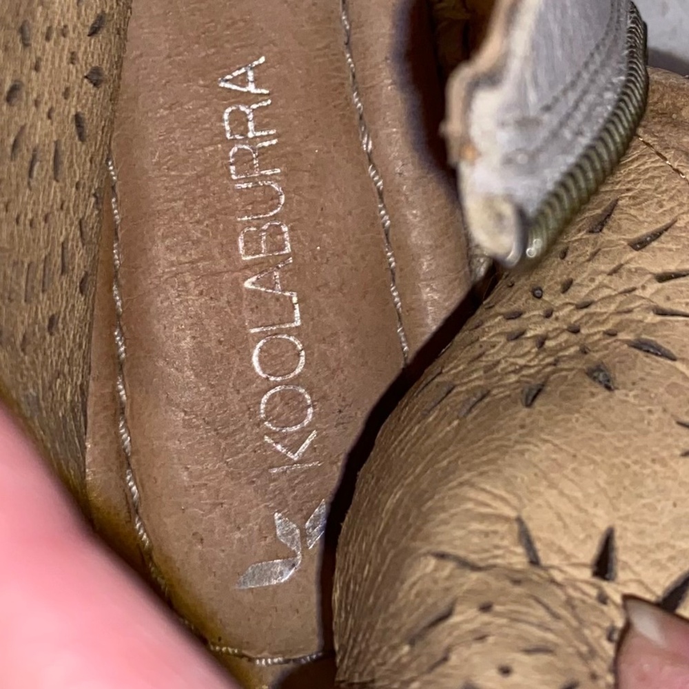 Koolaburra leather summer thong sandal espadrille